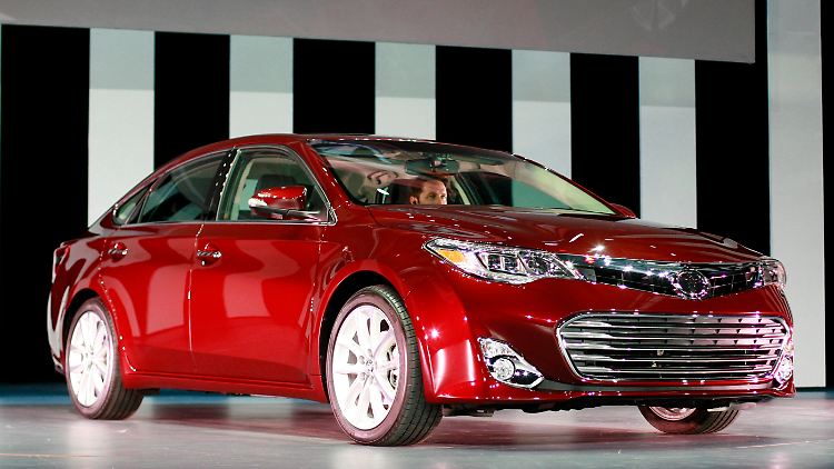 Toyota lockt mit Null-Prozent Finanzierungen. Hier der Toyota Avalon der in den USA gebaut wird und ausschließlich in Nordamerika angeboten wird. .