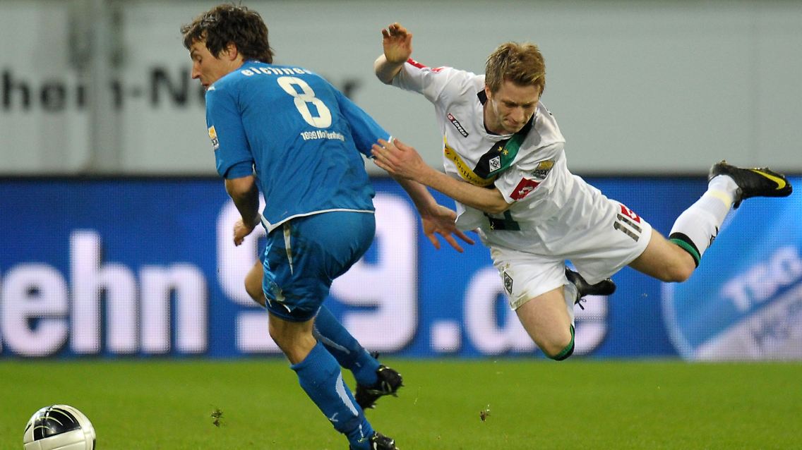 Der Ball war teilweise hart umkämpft.