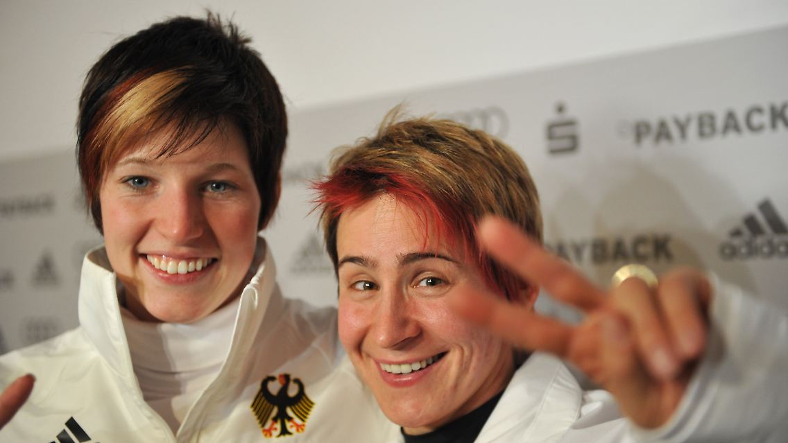 Strahlen, strahlen, strahlen: Kerstin Szymkowiak und Anja Huber