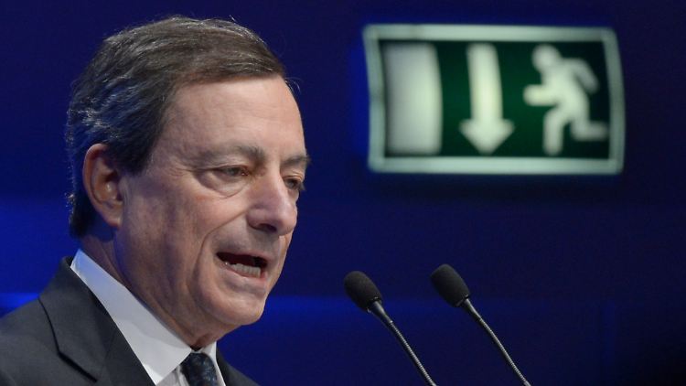 EZB-Chef Mario Draghi sorgt sich vor Inflation: Der Leitzins sinkt daher vorerst nicht weiter.
