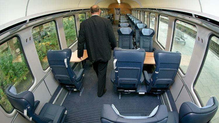 Die Deutsche Bahn stattet ihre betagte IC-Flotte mit neuem Innenleben aus.