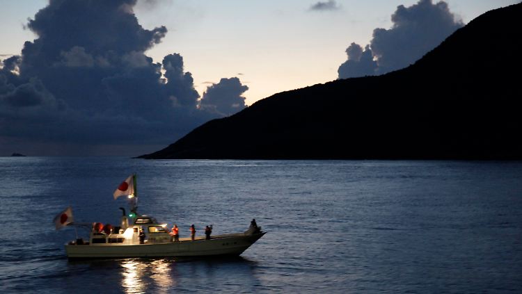 Flaggensymbolik im ostchinesischen Meer: Um die Inselgruppe Senkaku/Diaoyu streitet Japan mit China und Taiwan.