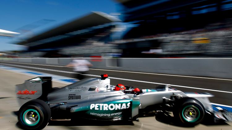 Für Michael Schumacher reichte es trotzdem noch zu Platz zehn in Kombination der beiden Sessions.