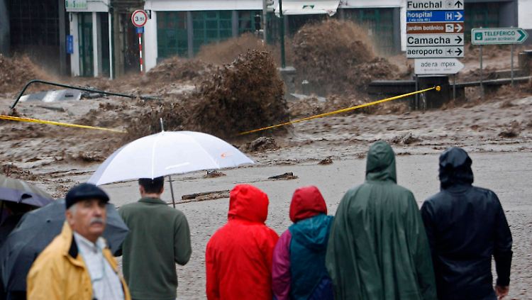 Vor allem in der Hauptstadt Funchal richtete das Unwetter schwere Schäden an.