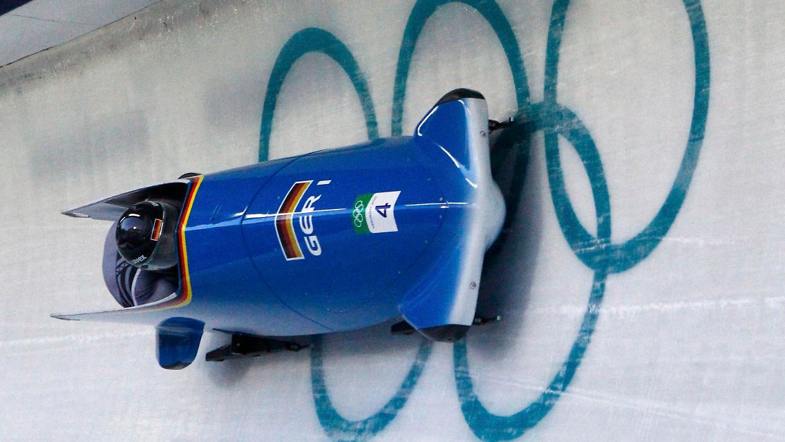 In die Entwicklung der schnellen deutschen Bobs fließen Millionen an Steuergeldern. Der Kampf im Eiskanal ist längst eine Materialschlacht.