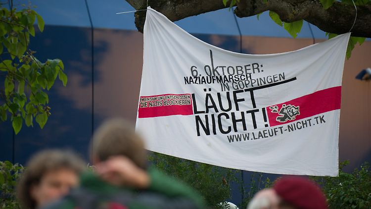 2000 Gegendemonstranten, 60 waren wohl gewaltbereit.
