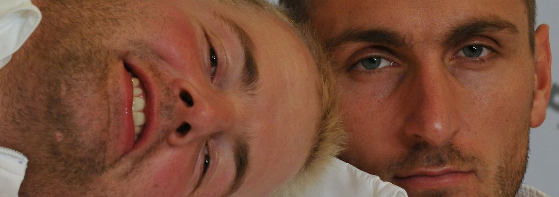 Mit sich und der Welt zufrieden: André Lange und sein Anschieber Kevin Kuske.