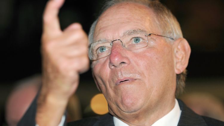 Wolfgang Schäuble mischt sich ein.