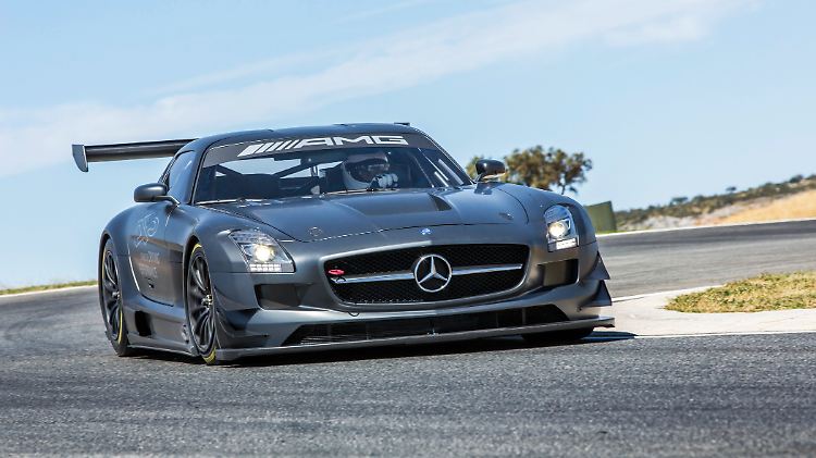 Fünf Sammlerherzen schlagen höher: Der Jubiläums-SLS AMG ist streng limitiert.