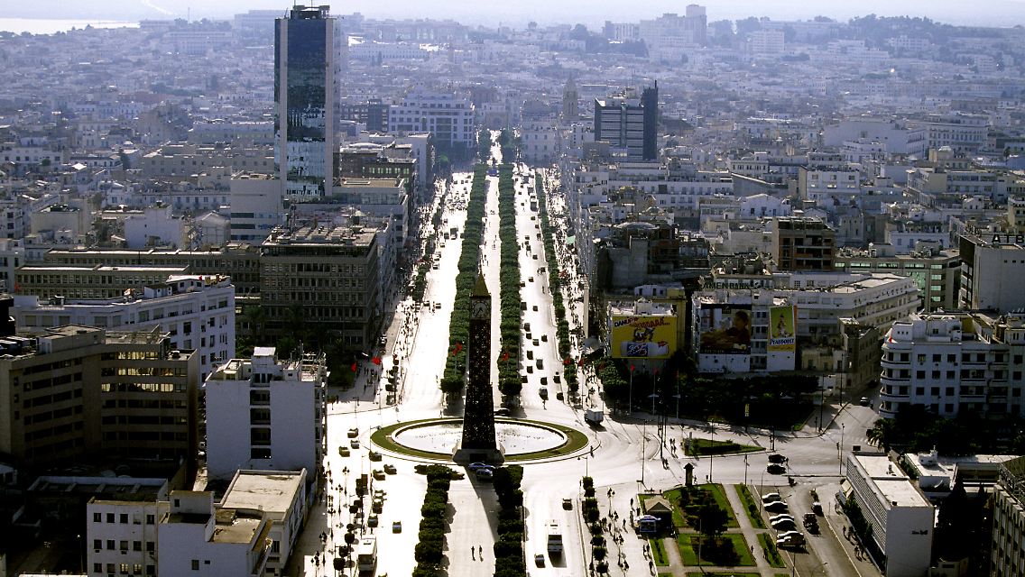Ein Hauch von Paris in Tunis: Die Avenue Bourguiba säumen viele Jugendstil-Gebäude.