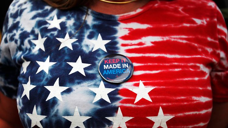 "Keep it 'made in America!'"
