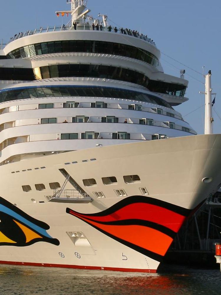 Das neue Clubschiff "Aidasol" der Reederei Aida steuert in der Saison 2011/2012 erstmals das Schwarze und Rote Meer an.