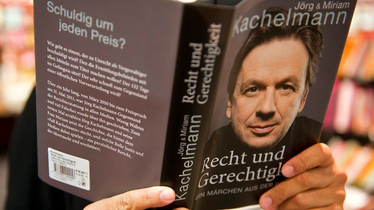 Stein des Anstoßes: Kachelmanns Buch.