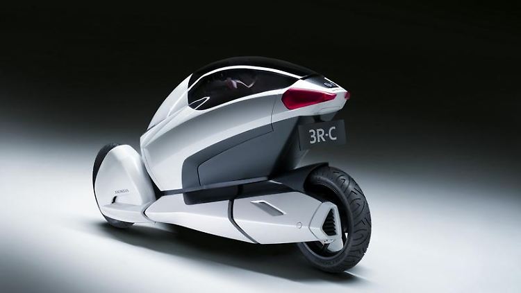 Halb Auto, halb Motorrad - Honda zeigt die Elektromobil-Studie 3R-C.