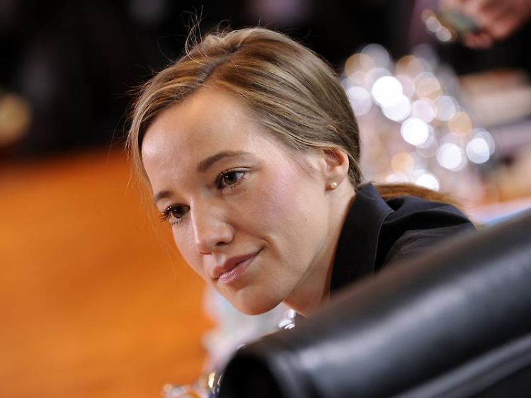 Familienministerin Kristina Schröder stellte die Studie vor.
