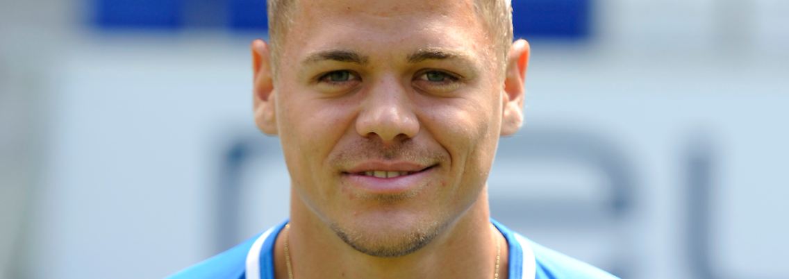 Fußballfans in ganz Deutschland bangen um den jungen Spieler.