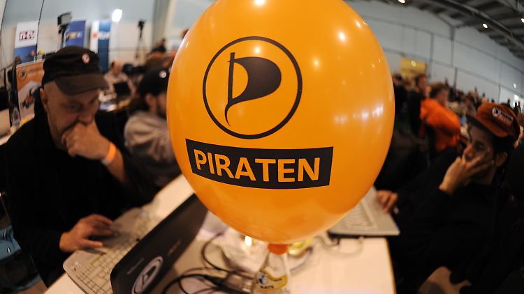 Die Piratenpartei geht auf Sinkkurs - zumindest in der Wählergunst.