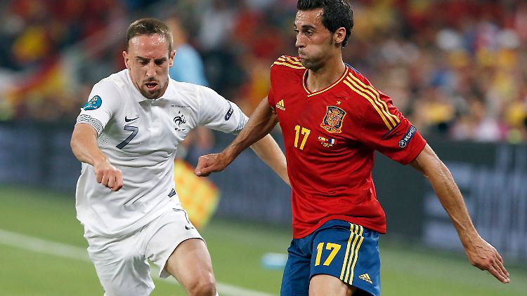 Wiedersehen mit Spanien: Frankreichs Franck Ribéry, hier im Viertelfinale der Europameisterschaft gegen Alvaro Arbeloa.