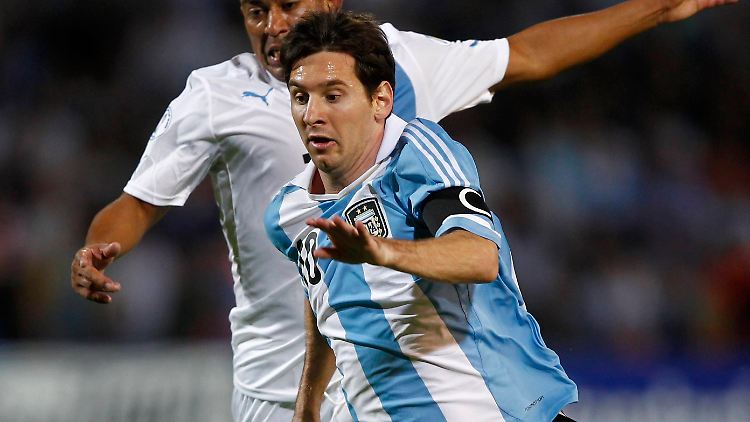 "Die Königliche Akademie von Spanien muss nach einem neuen Adjektiv für Messi suchen."