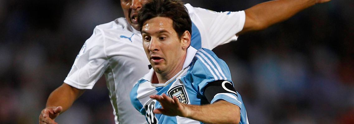 "Die Königliche Akademie von Spanien muss nach einem neuen Adjektiv für Messi suchen."