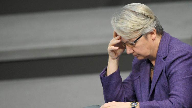 Annette Schavan will die Plagiatsvorwürfe aus dem Weg räumen.