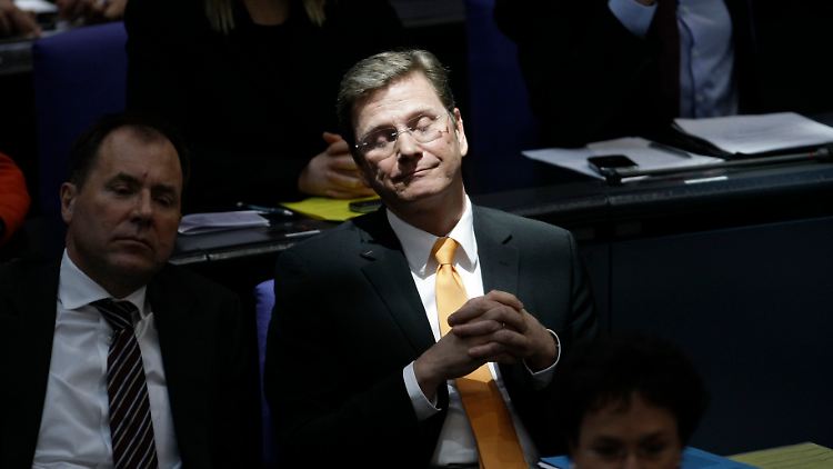 Vize-Kanzler Westerwelle während der Debatte im Bundestag.