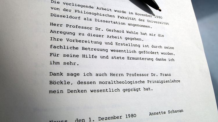 Die gebundene Dissertation Schavans.