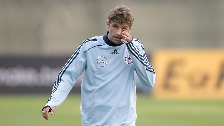 Für andere Hierarchie-Strukturen lief es in der Vergangenheit wesentlich schlechter: Thomas Müller verweist auf die EM 2000.
