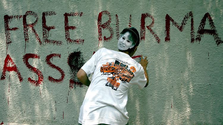 Protest an der Botschaft Birmas in Delhi.
