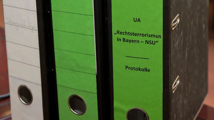 Der frühere bayerische Verfassungsschutzchef Forster muss wohl noch einmal aussagen.
