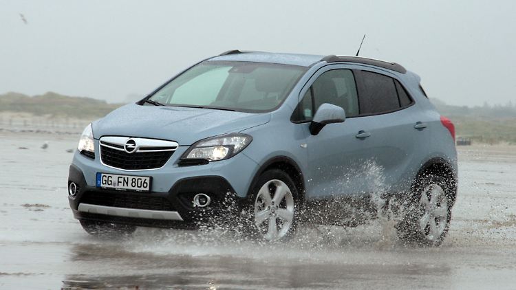 Spaß muss sein: Mit Allradantrieb kann sich der Mokka sogar ins Watt der Nordsee wagen.