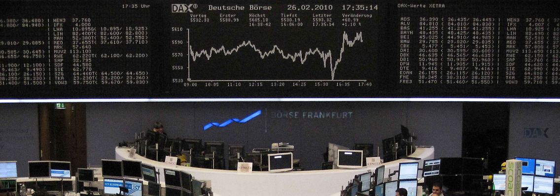Nach der Zahlenflut der vergangenen Tage hätte es am Freitag eigentlich ruhiger zugehen sollen: US-Daten, AIG und VW sorgten dann doch für Bewegung.