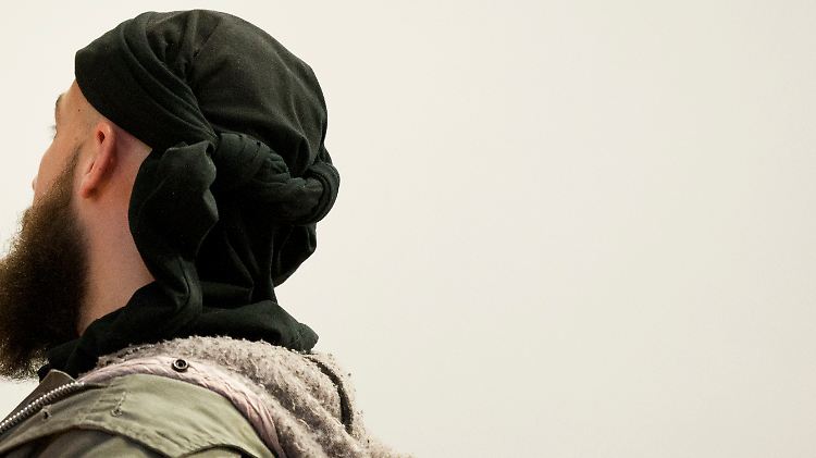 Murat K.: "Man kann von einem Muslim nicht erwarten, dass er ruhig bleibt, wenn der Prophet beleidigt wird."