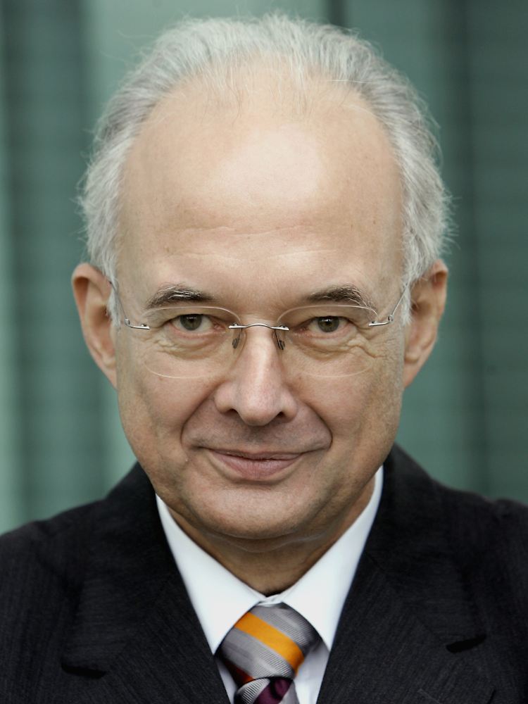 Der Verfassungsrechtler Paul Kirchhof sieht in Finanzhilfen für Griechenland einen klaren Rechtsbruch.
