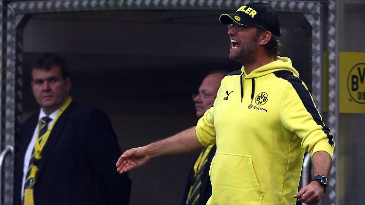 Die Mannschaft von Jürgen Klopp kassiert eine schmerzhafte Niederlage - ausgerechnet im Revierderby.