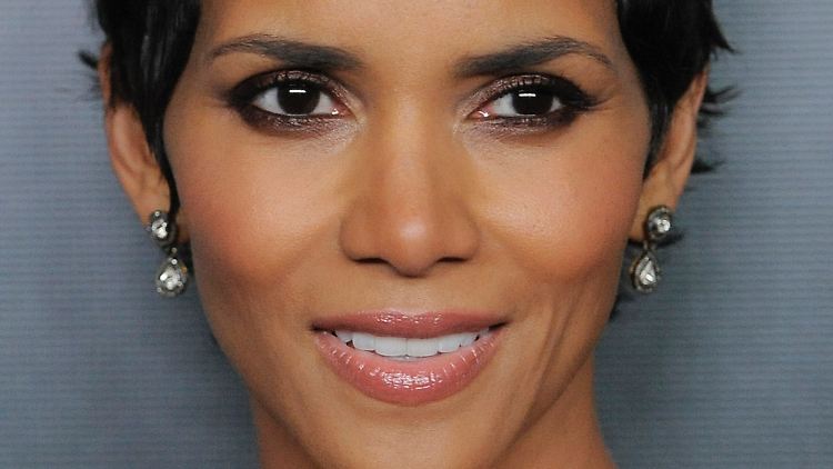 Halle Berry ist genervt von den Paparazzi.