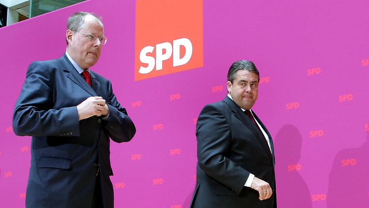 Kandidat Steinbrück und Parteichef Gabriel müssen sich etwas Neues einfallen lassen.