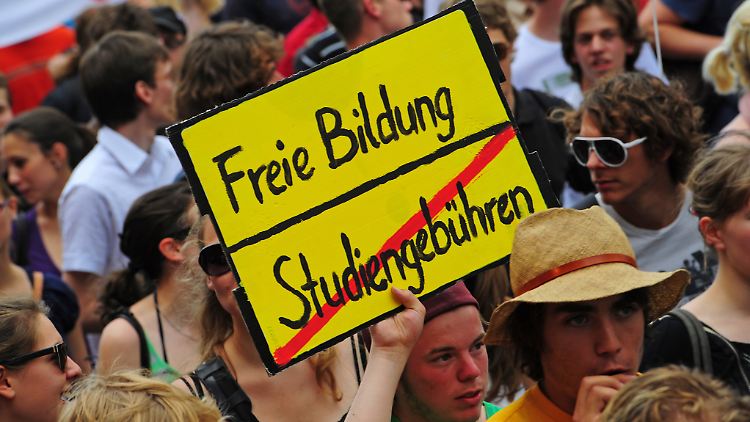 Die Freien Wähler wollen in Bayern über Studiengebühren abstimmen lassen.