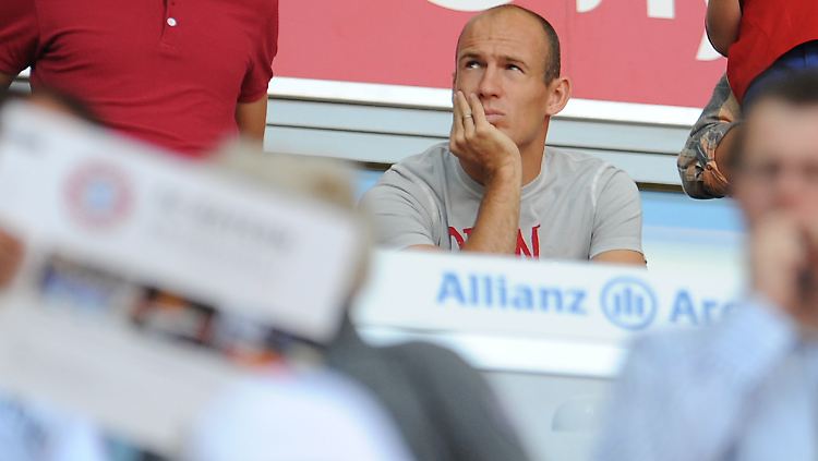 Hängt die Fußballschuhe vorerst doch nicht an den Nagel: Arjen Robben.