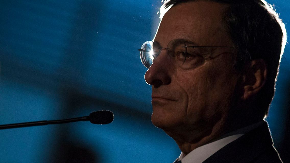 2012-10-24T152530Z_01_TPE24_RTRMDNP_3_ECB-DRAGHI-GERMANY.JPG5705488665850044025.jpg