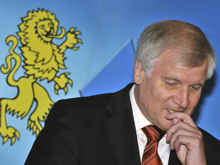 Horst Seehofer müsste seine Partei eigentlich zusammenhalten, steht aber selbst innerparteilich in der Kritik.