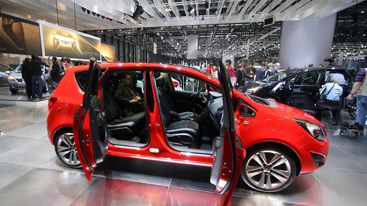 Innovatives Türkonzept - der neue Opel-Van Meriva erhält gegenläufig öffnende Portaltüren.