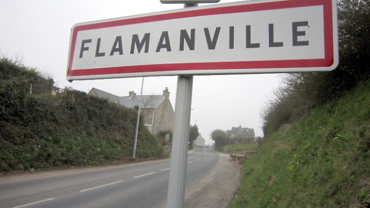 Die Menschen in dem idyllischen Dorf Flamanville kämpfen seit langem die Anlage des EDF-Konzerns.