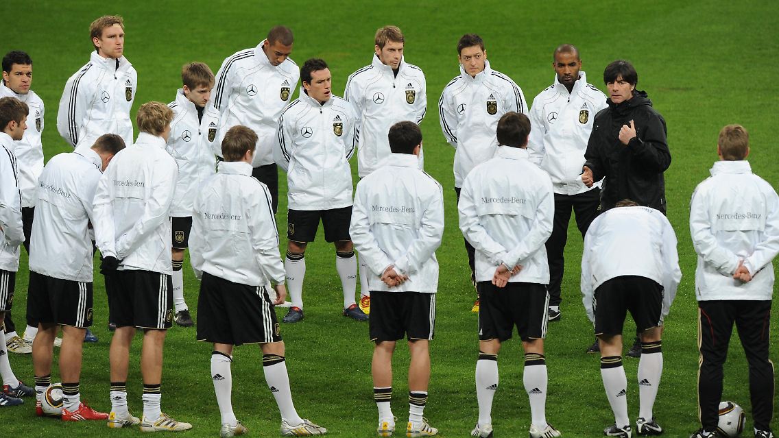 Löw und seine Mannen könnten einen Sieg gegen Argentinien gut gebrauchen, der guten Laune wegen.