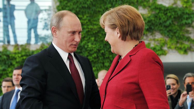 Putin und Merkel wollen die wirtschaftliche Zusammenarbeit Russlands und Deutschlands intensivieren. (Archivbild)