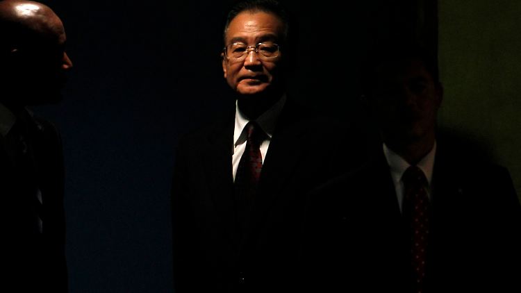 Wen Jiabao erstickt Kritik an seinem Finanzgebaren im Keim.