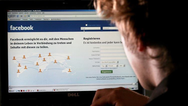Mit seinen persönlichen Daten sollte man bei Facebook sehr vorsichtig sein.