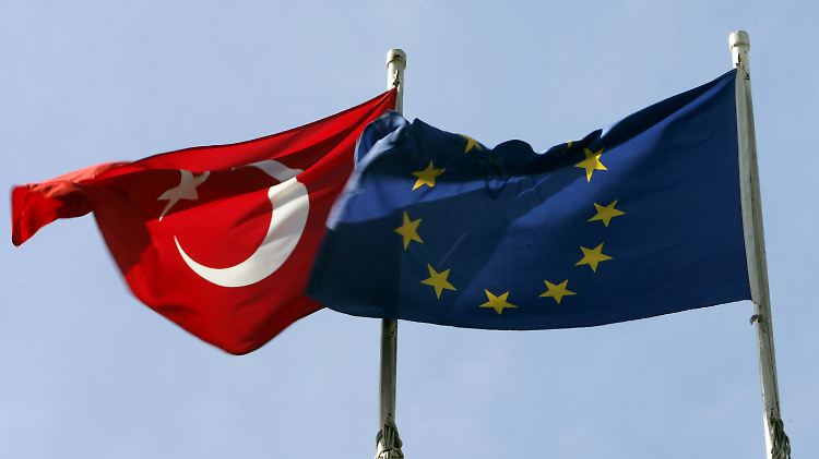 Beim Thema Visafreiheit zeigte die EU zuletzt vages Entgegenkommen. Die Beitrittsverhandlungen stocken dagegen.