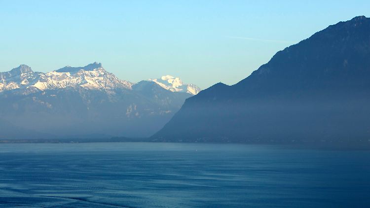 Aufzeichnungen aus dem Jahr 563 und Bodenproben bezeugen, dass sich vor 1500 Jahren 13 Meter hohe Riesenwellen auf dem Genfer See auftürmten.