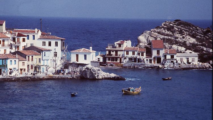 Na gut, Samos ist noch bewohnt und dürfte deshalb etwas teurer werden.